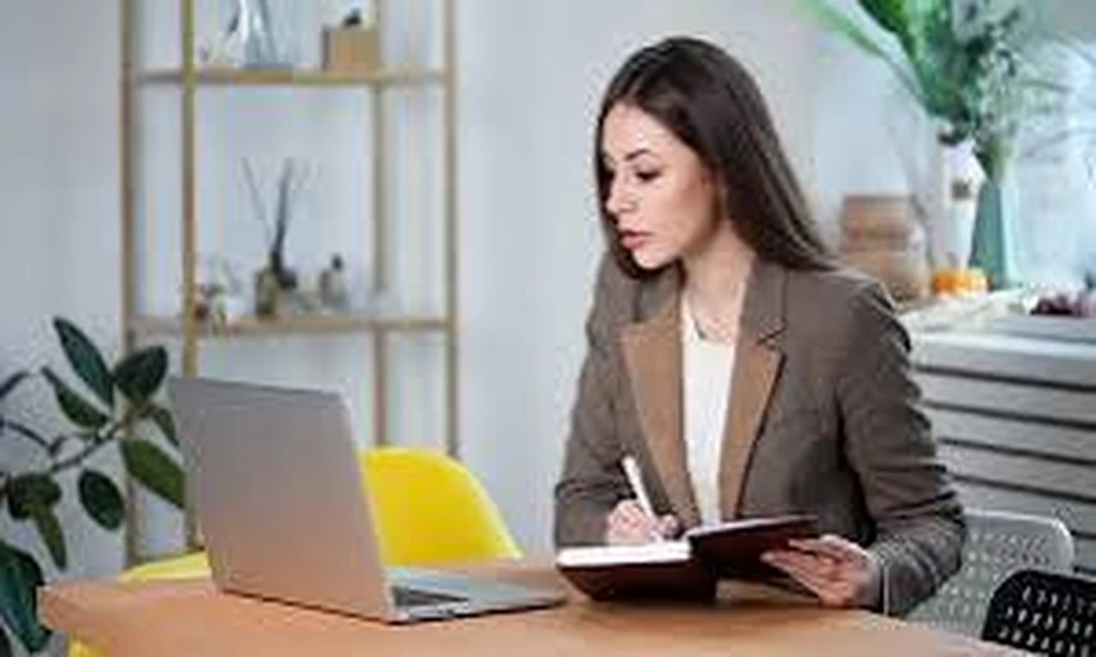 Employer of Record Equatorial Guinea: 2026 Guide to Compliant Hiring, Payroll and INSESO Compliance